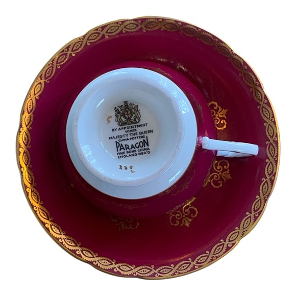 Vintage Rare Paragon fine bone China burgundy red & gold teacup & saucer set - Picture 10 of 16
